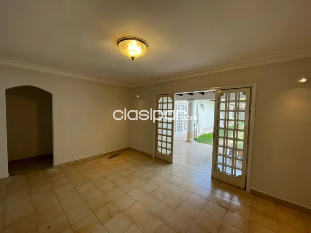 Bo Herrera, goethe: Confortable residencia en pb, 3 dormit, jardín, piscina, garajes, foto 4