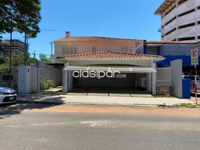 Villa Morra: P/ casa u oficina, ubicación ideal, 6 dormit, quincho, pisicina, 2.000 usd — foto 2