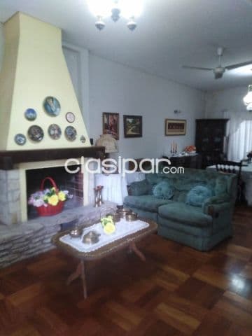 amplia casa en el l{imite de Capiatá San Lorenzo