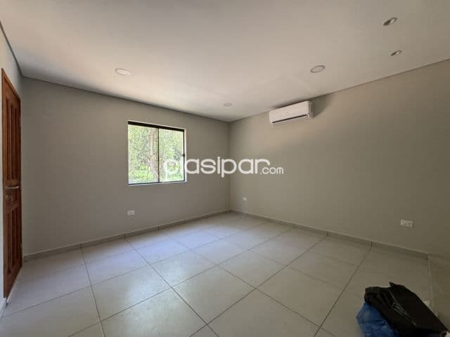 casa de 3 dormitorios en Bo Cerrado Paraiso_Luque