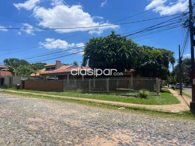 Propiedad en esquina de 900m2 en ycua sati, foto 2