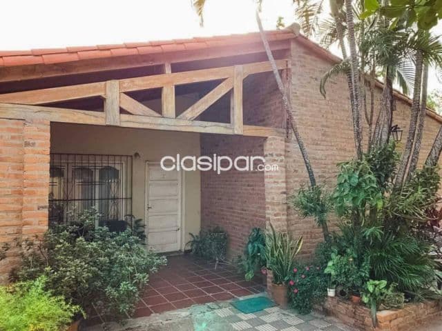 Casa en asuncion zona colegio goethe cod 4502 ter — foto 1