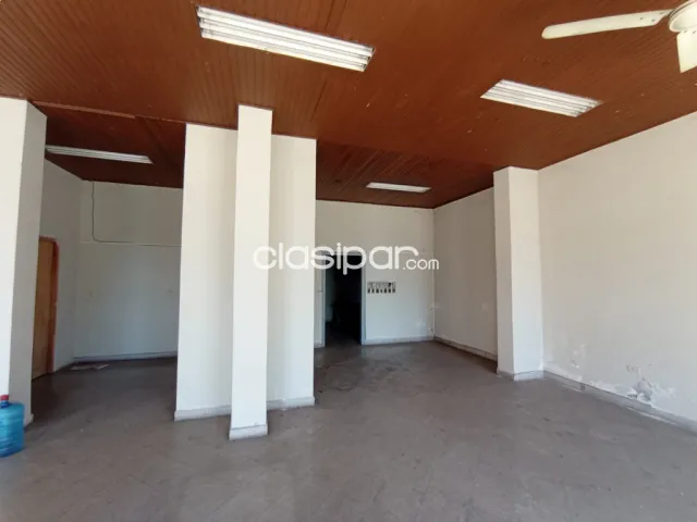 Oferta !! Vendo salon comercial con deposito 646m2 sobre av. Colon — foto 3