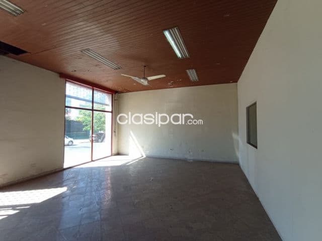 Oferta !! Vendo salon comercial con deposito 646m2 sobre av. Colon