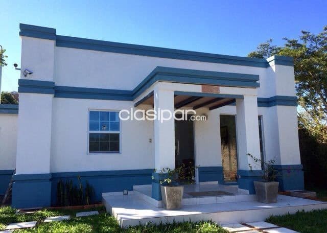 Casa de 3 dormitorios con piscina en Lambare Zona Yacht y SEK