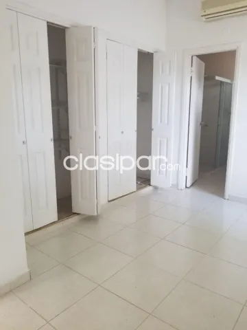Casa de 3 dormitorios con piscina en Lambare Zona Yacht y SEK, foto 5