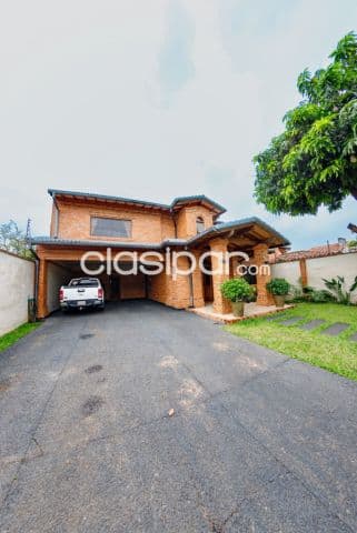 Ykua sati, venta, alquiler: Residencia amob. 4 dormit, escritorio, piscina, jardín