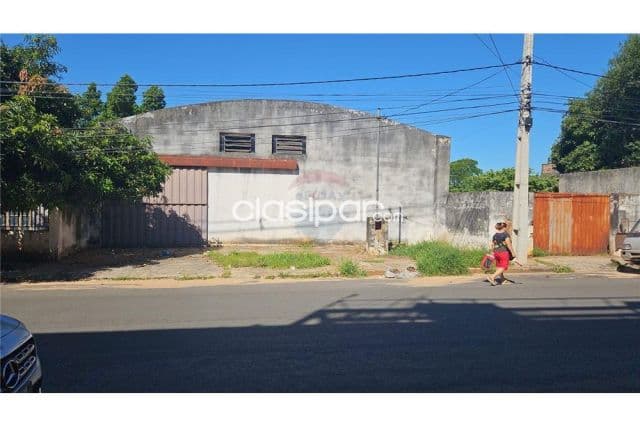 Terreno de 720m2 c/tinglado s/calle asfaltada acosta ñu a una cuadra de acceso sur — foto 1