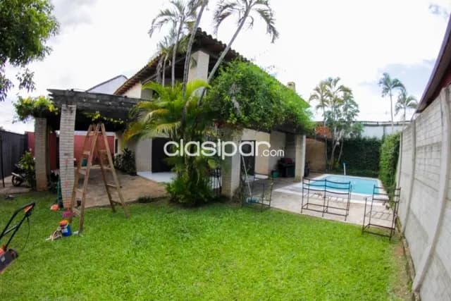 Hermosa casa de 2 pisos en 4to barrio c/3 habs en suite, piscina, garage, parrilla — foto 3