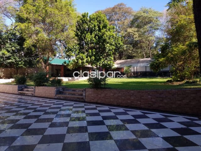 Amplio terreno sobre avenida primer presidente — foto 1