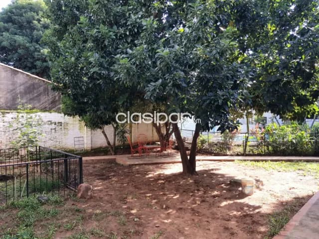 Propiedad en barrio san cristobal de 611 mts2 , casa y local comercial al lado — foto 2