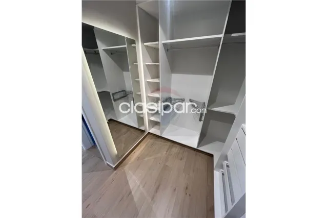Lujoso duplex c/cocina amob. A pasos de stma Trinidad en zona altamente residencial — foto 3