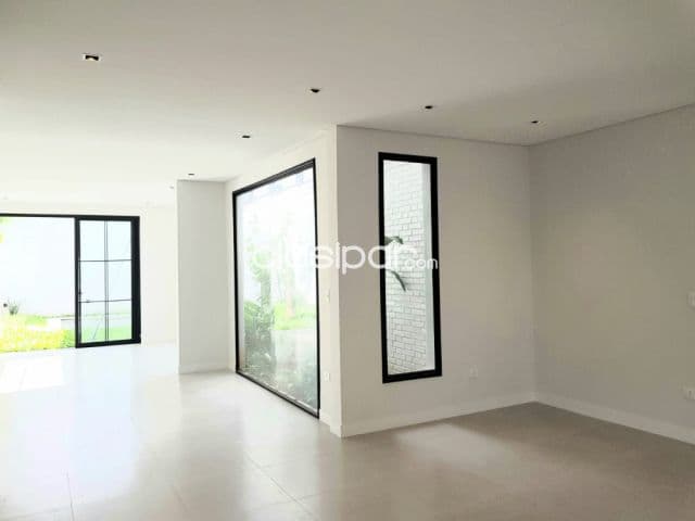 Duplex de lujo en barrio exclusivo Luque