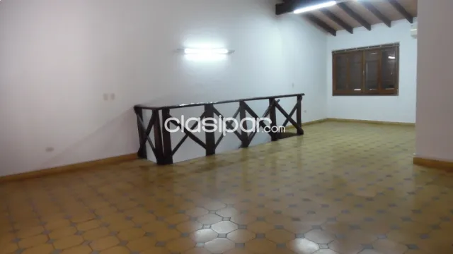 Casa en alquiler para oficina o spa en los Laureles, foto 2