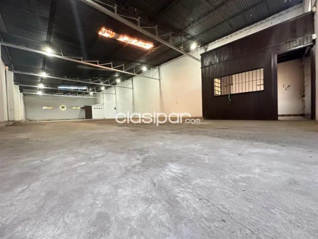 En Alquiler Depósito en Asunción - Barrio Trinidad A391, foto 3