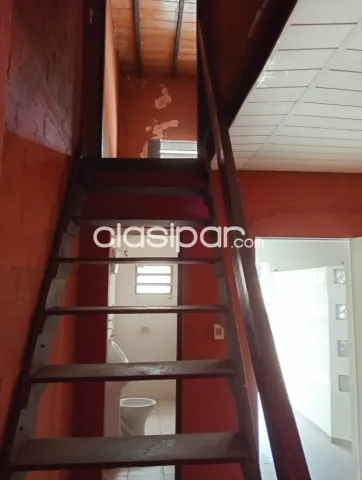 Bo Jara, brasilia: Vendo / alquilo, 400 m2 + oficinas, ubicación ideal, 8.000.000 gs — foto 4