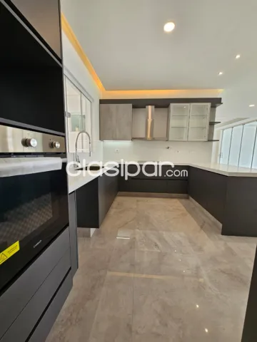 residencia minimalista de 5 suites A ESTRENAR en Mburucuyá, foto 5