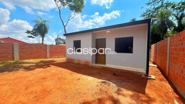 Casa a estrenar en esquina en Luque mora cue
