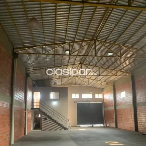 Tinglado en Luque Laurelty — foto 2