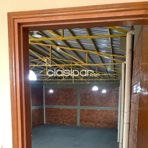 Tinglado en Luque Laurelty — foto 3