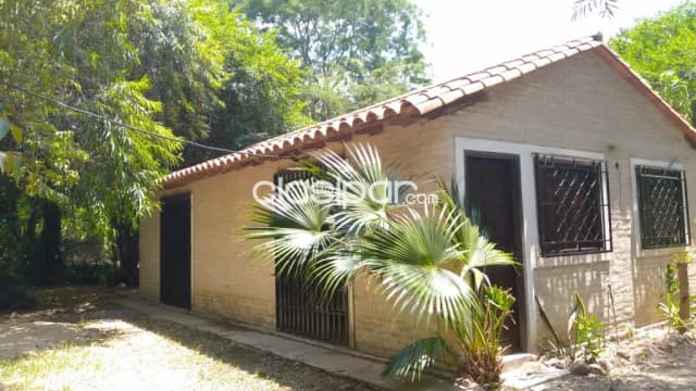 Chalet de 2 Dorm. con amplio terreno en Limpio, Piquete Cué, foto 5