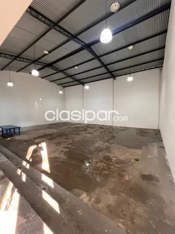 Fdo. De la mora, acc. Sur: 420 m2 + oficinas + baños + estacionamiento, 10.000.000 gs, foto 4