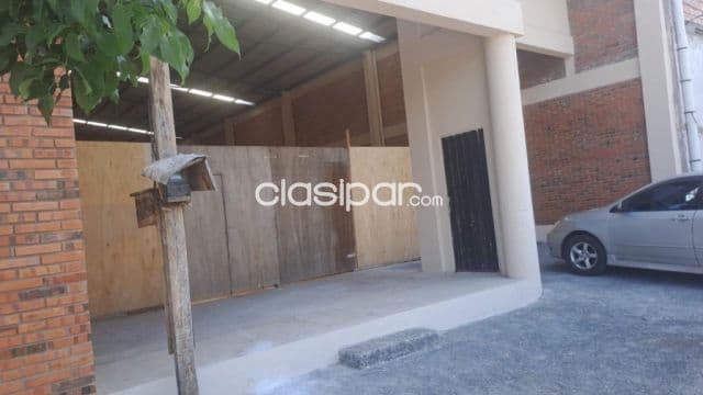 Luque - las residentas: Funcional deposito, 720 m2 p/ uso industral/ comercial, foto 1