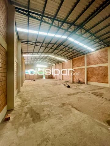 Luque - las residentas: Funcional deposito, 720 m2 p/ uso industral/ comercial, foto 5