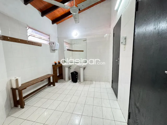 Salon de eventos y complejo deportivo en Villa Elisa, foto 5