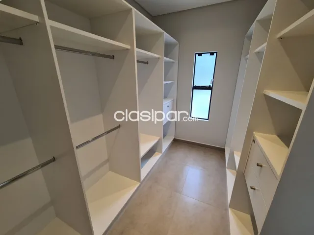 En venta amplio duplex Luque loma merlo, foto 5