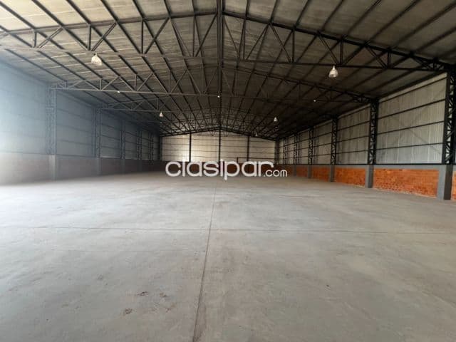 Depósito de 1000 m2, en Mariano Roque Alonso — foto 1