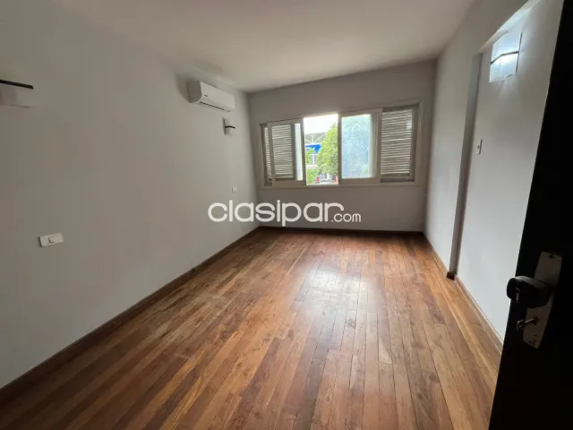En Venta Departamento de 2 Habitaciones y Área de Servicio - Zona Identificaciones V212 — foto 5