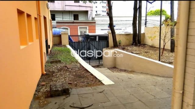 O vendo amplia casa zona mcal lopez — foto 1