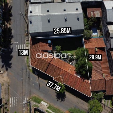En venta casa a refaccionar o demoler de 558.8m2 en Barrio Herrera