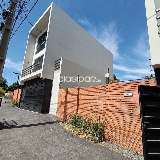 triplex en barrio Jara Asunción