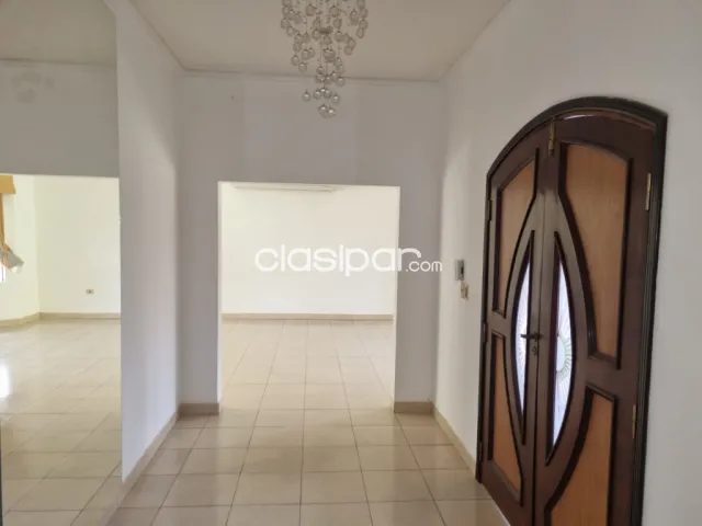 Prox. Ykua sati: Esplendida residencia, 5 suites, amplia recepción, gran jardín, piscina — foto 3