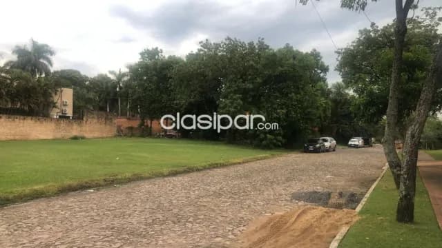 Se vende Terreno de 1.519 m2. en barrio Ycua Sati, foto 2
