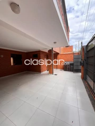 Duplex detras de la conmebol de 3 dormitorios — foto 3