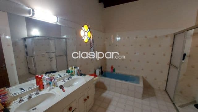 Hermosa residencia en San Bernardino a 3 cuadras de av. Neumann