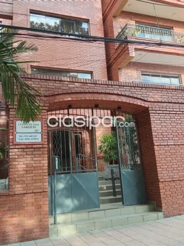 Villa Morra: Amplio depto tipo pent-house, amplia recepción, escritorio, 3 suites, foto 3