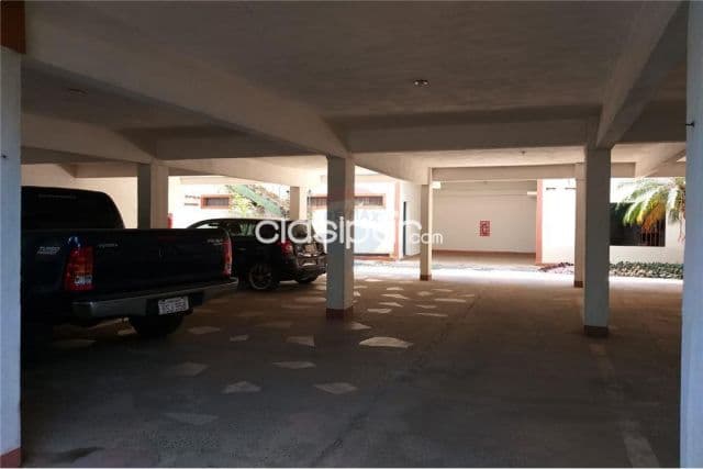 Hermoso y amplio edificio — foto 1