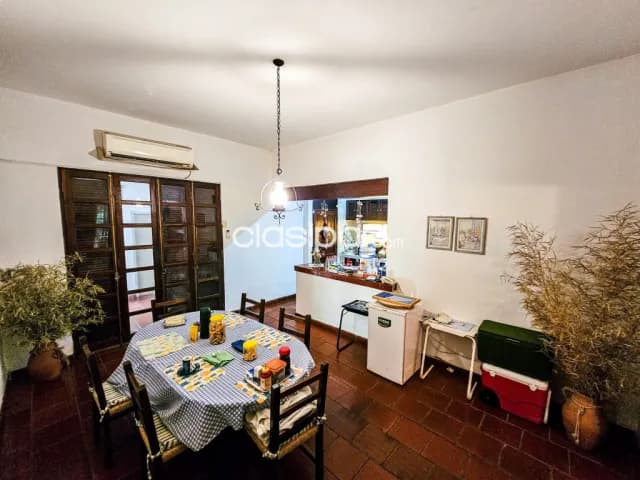 Casa en esquina en el barrio Las Mercedes cod 4993 — foto 4