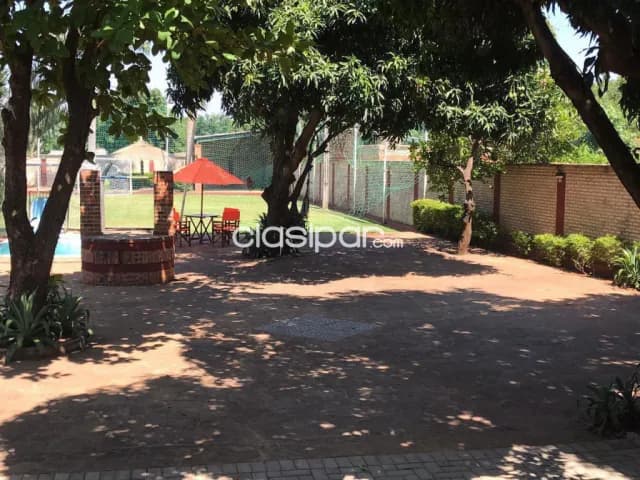Casa quinta en venta 5,6 terrenos juntos ciudad de Luque !!, foto 3