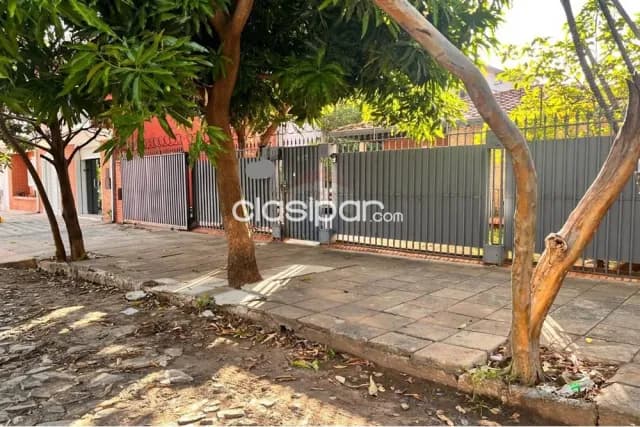 Terreno en barrio Herrera, foto 2