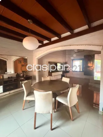 Amplia casa con piscina — foto 4