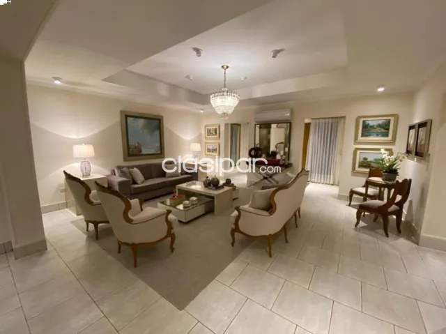 EN VENTA Hermosa Casa en Barrio Villa AUrelia de 5 dormitorios en suite. (ID1833), foto 2
