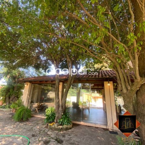 ¡Casa Quinta en Venta en Villa Elisa!