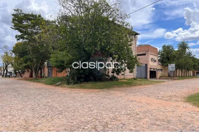 Casa en esquina de 3 pisos en Mariano R.A, foto 3