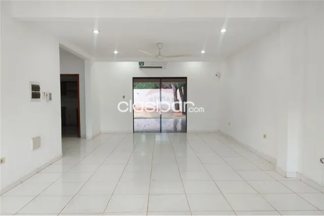 Duplex en Fernando de la Mora zona norte-zona Pinedo shopping — foto 3