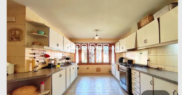 Amplia casa 5 hab.suite y 1 master en terreno 1500 m2 bo.mcal.estigarribia s/campos, foto 5